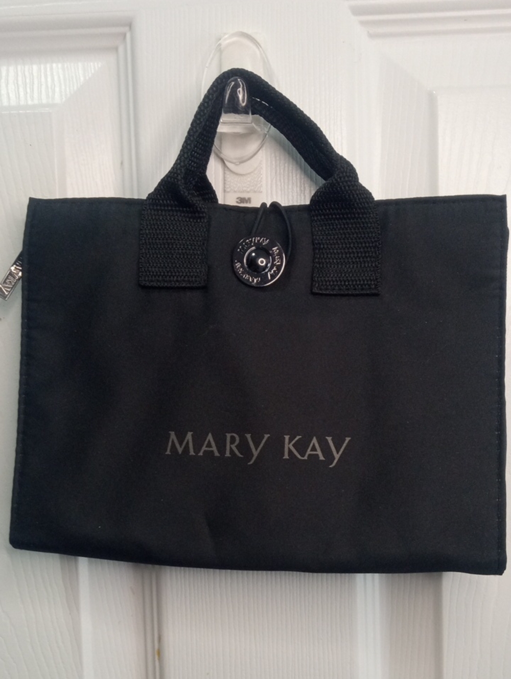 MARY KAY MAKE UP BAG